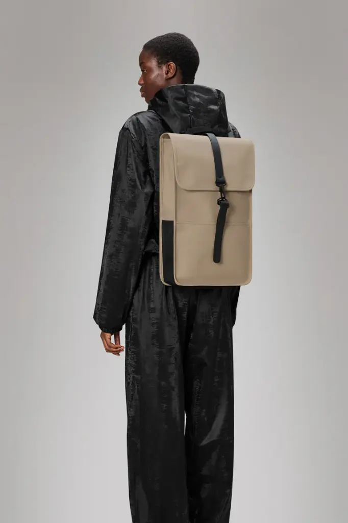 Backpack Rains Beige3.webp