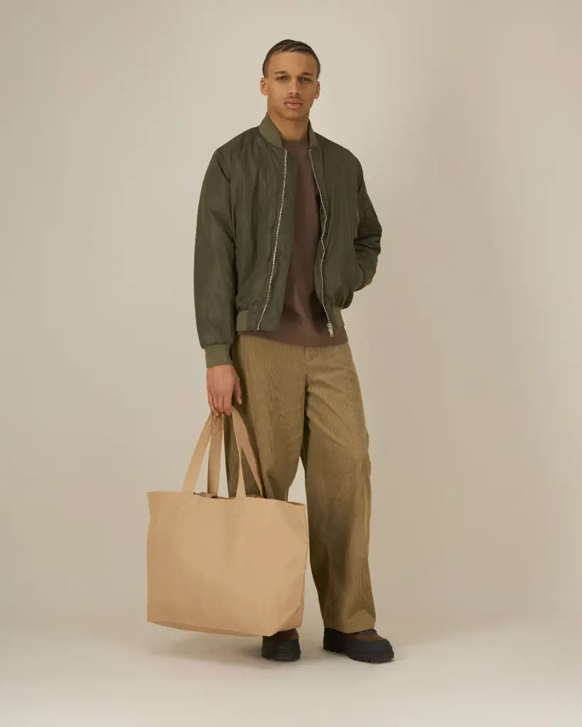 Shopping bag 2.0_Latte_Studio_Front_Main_0.webp