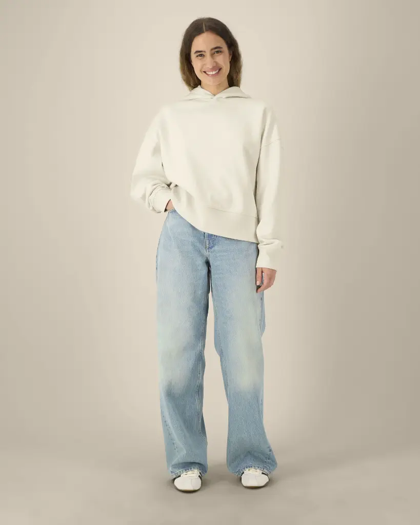 Voicer_Natural Raw_Studio_Front_Main_5.webp